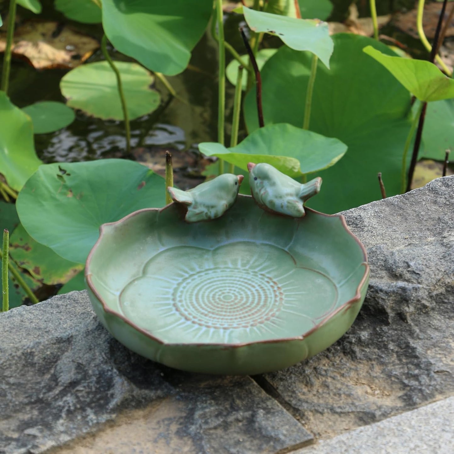 Ceramic Bird Bath for Outside, Resin Birdbath Bowl with Vintage Ornament,Ground Feeders Bird Bath Feeding Bowl for Outdoors, Garden Deck, Balcony,Yard, Lawn.